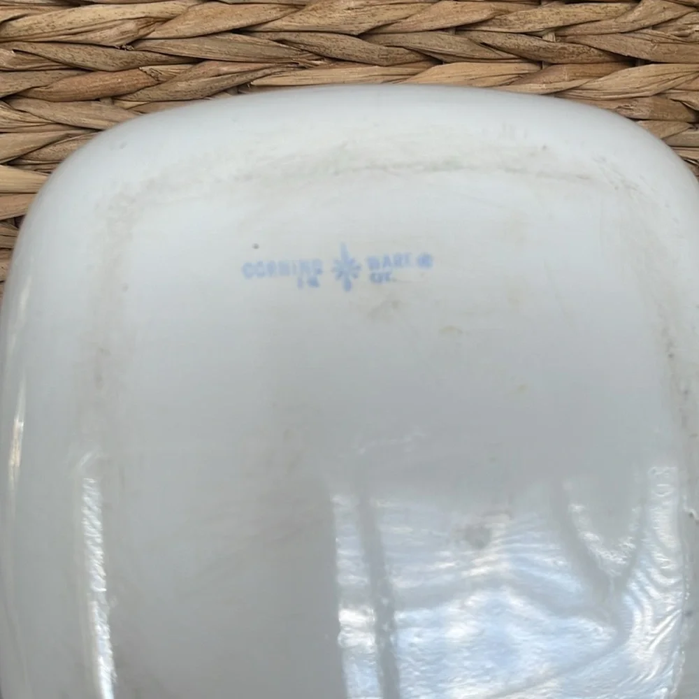 Corningware 1 1/2 Qt Cornflower White Blue Casserole Deep Baking Dish 7”
